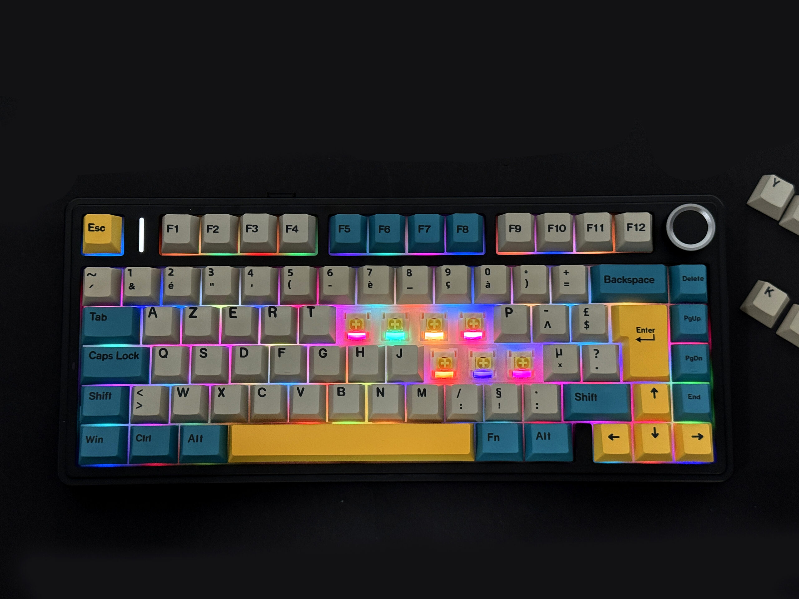 Custom Aula F75