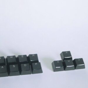 Schwarzer 12-Tasten-Schlüssel + Tastenkappenabzieher aus Aluminium